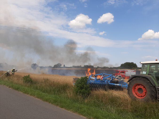 Bilder Feldbrand 13-08-22